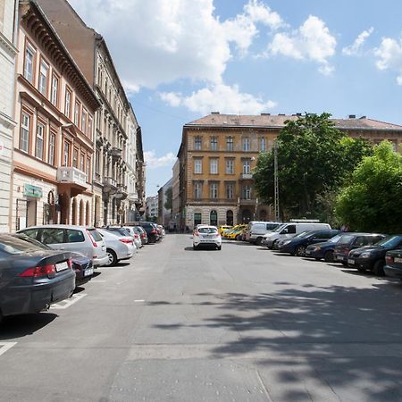 Апартаменты Carolyn Apartman In The Old City Будапешт Экстерьер фото