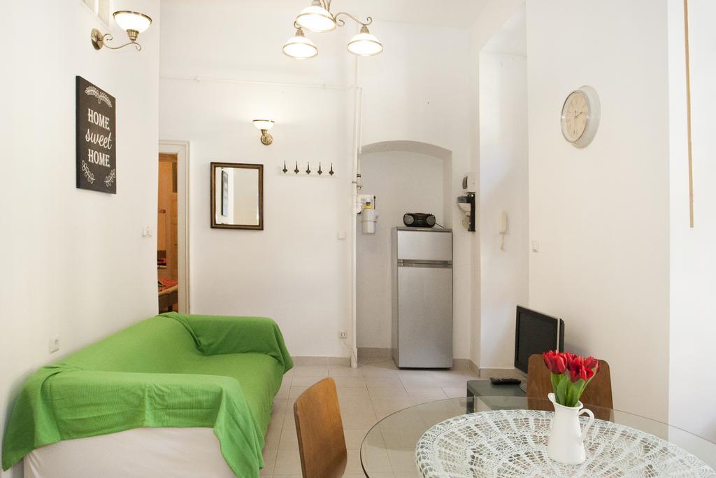 Апартаменты Carolyn Apartman In The Old City Будапешт Экстерьер фото