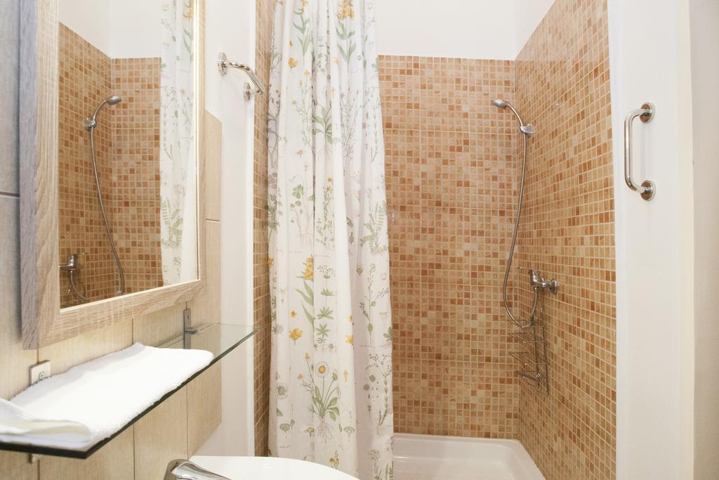 Апартаменты Carolyn Apartman In The Old City Будапешт Экстерьер фото